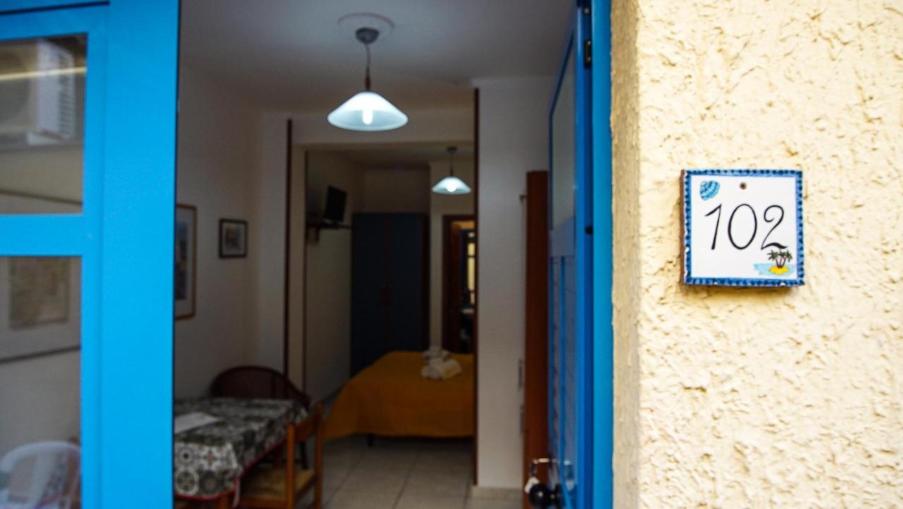 Baia Di Naxos Aparthotel Giardini-Naxos Kültér fotó