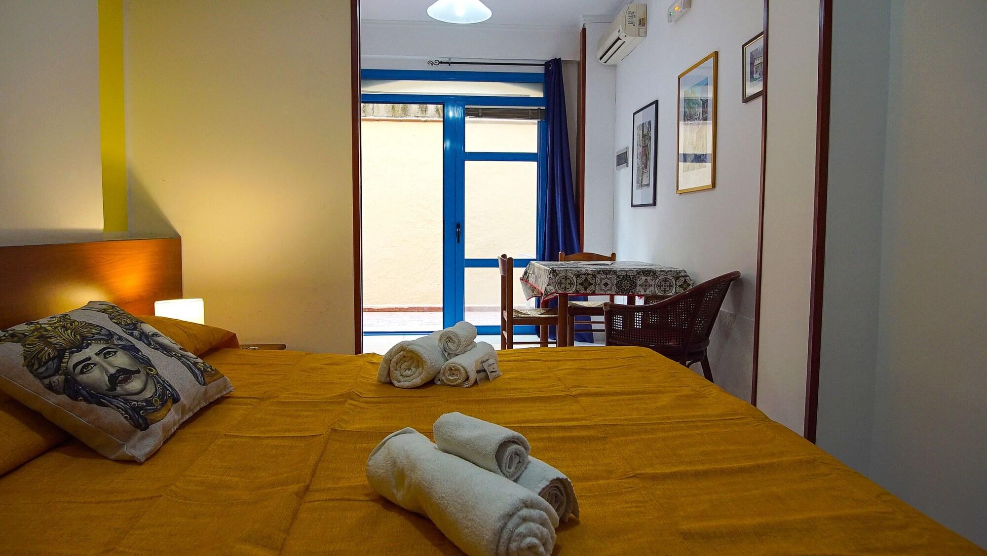 Baia Di Naxos Aparthotel Giardini-Naxos Kültér fotó