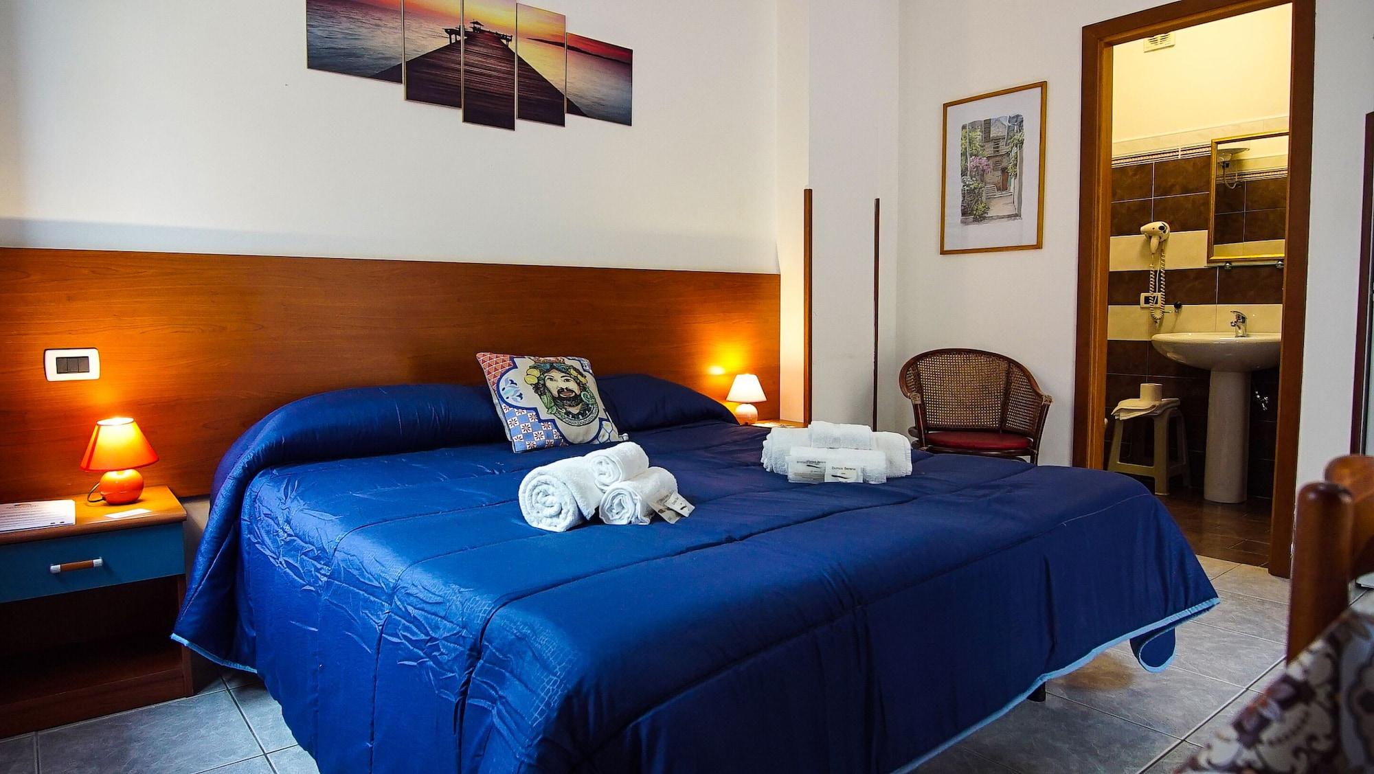 Baia Di Naxos Aparthotel Giardini-Naxos Kültér fotó