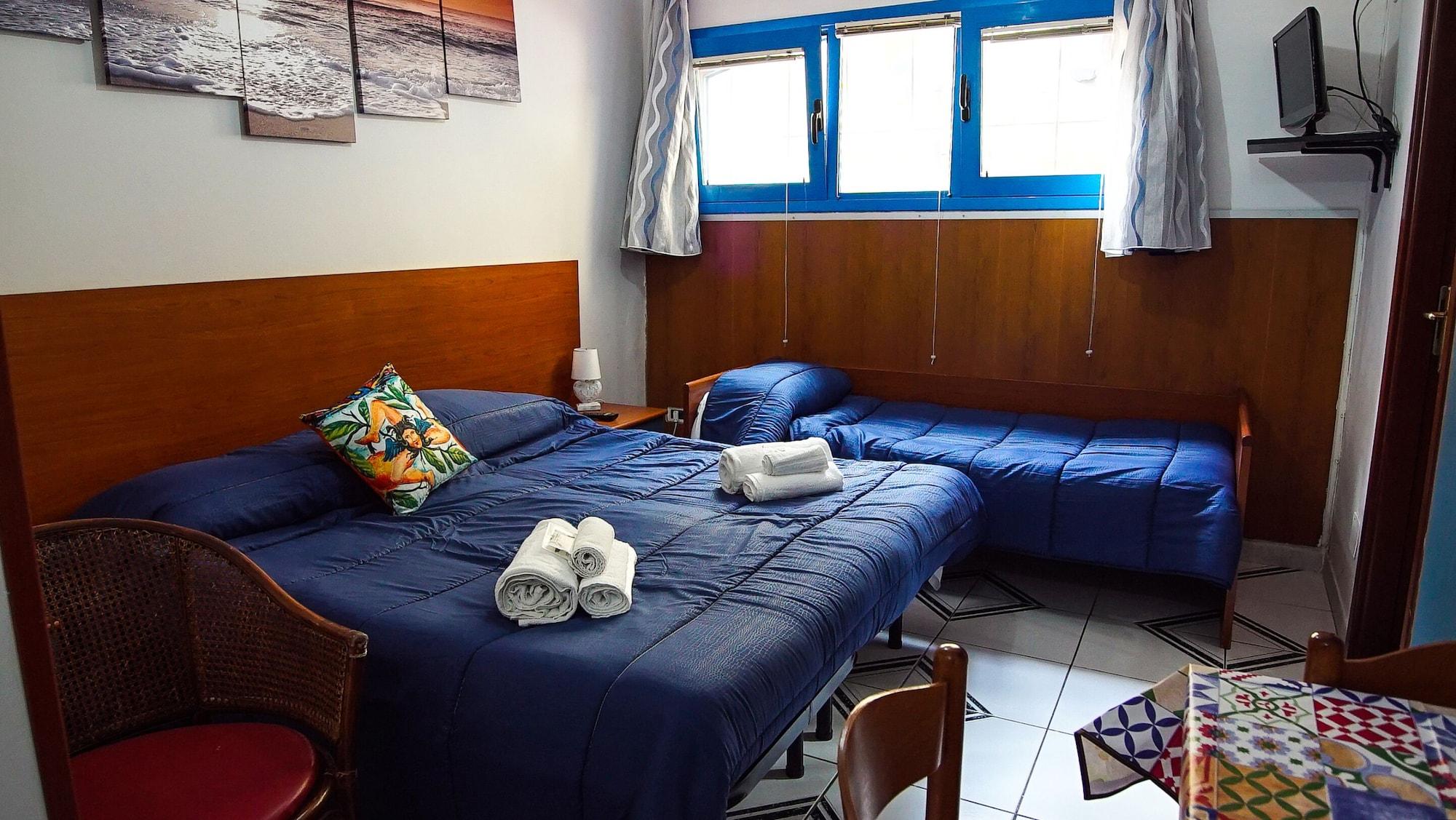 Baia Di Naxos Aparthotel Giardini-Naxos Kültér fotó