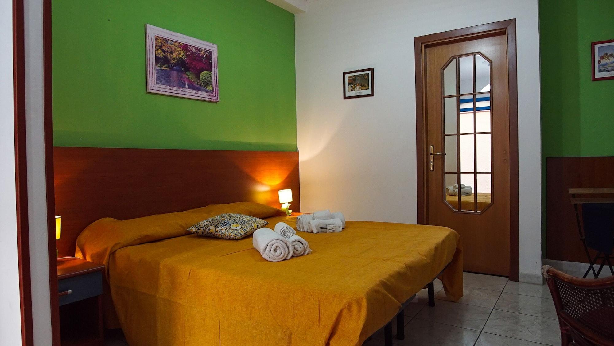 Baia Di Naxos Aparthotel Giardini-Naxos Kültér fotó